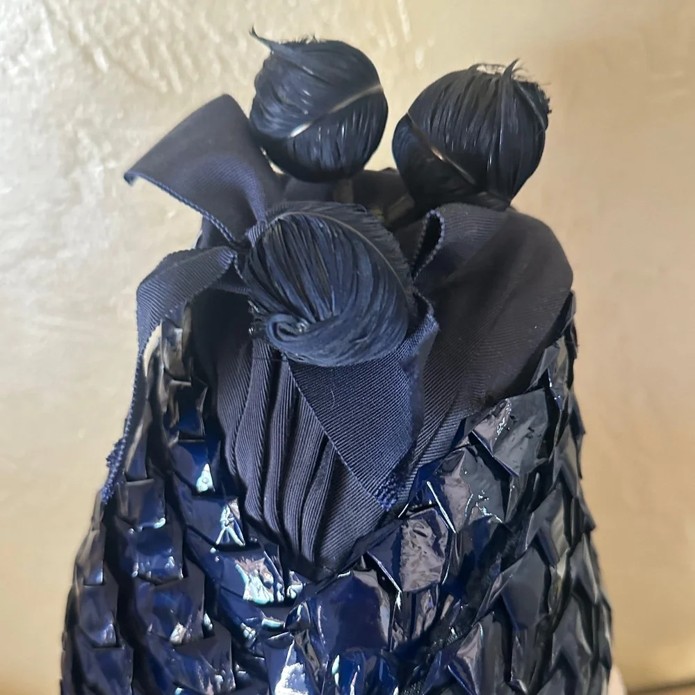 EXTRAORDINARY 1930's NAVY STRAW CONICAL HAT + CORLED FEATHER POM PONS - Picture 4 of 14